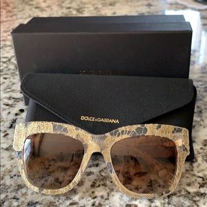 Nwb authentic Dolce&Gabbana lace sunglasses